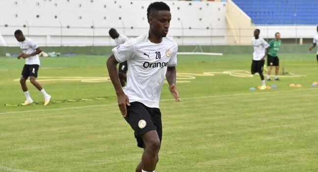 Bouna Sarr : “Aliou Cissé a été le coach parfait pour gagner la CAN, On lui doit beaucoup en tant que joueurs”