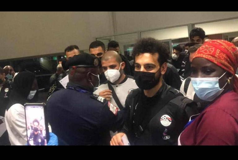 Accueil mouvementé des égyptiens à l’AIBD : Salah et ses coéquipiers hués par des supporters sénégalais