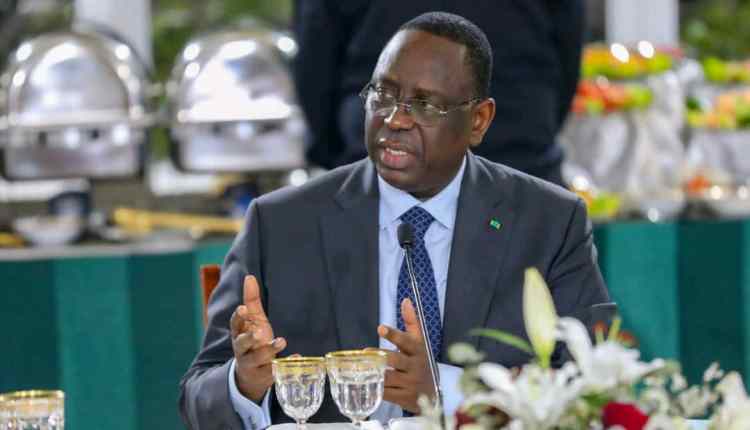 Coupure de courant en plein sommet : Macky Sall réclame des sanctions