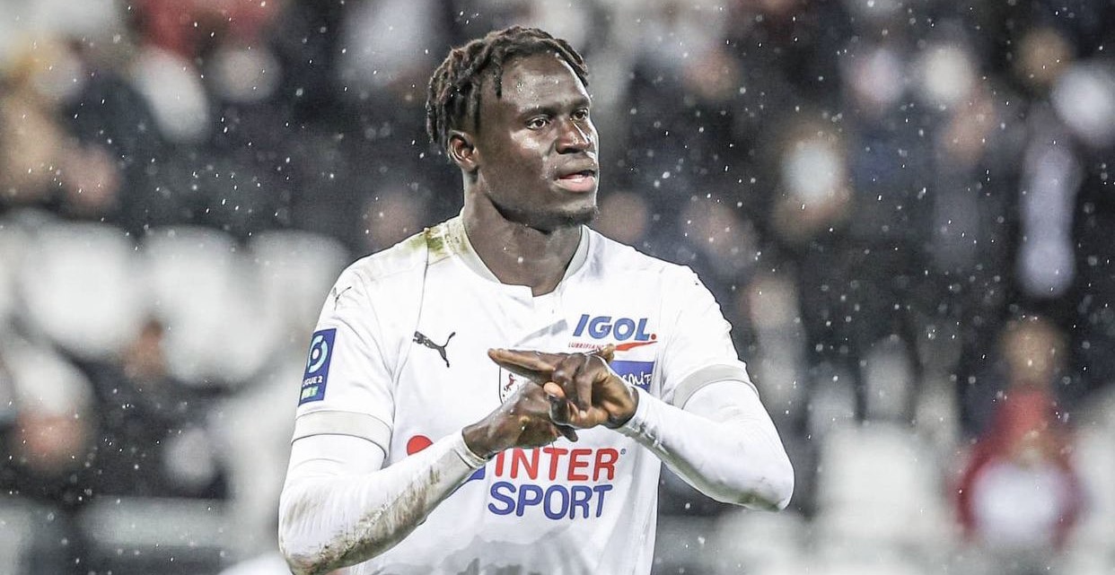 Mercato  des Lions : L’AJ Auxerre insiste sur Aliou Badji avec une offre de 5 millions d’euros