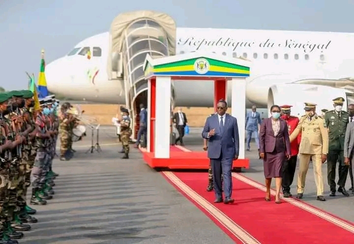 Fête de l’indépendance : Le Chef de l’État Macky Sall est arrivé au Gabon