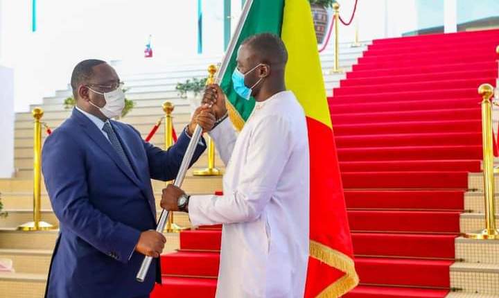 Remise de drapeau aux Lions : “ Chaque match est une finale. Ne craignez personne ” (Macky Sall)