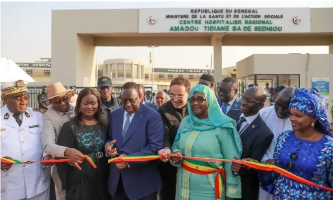 L’hôpital Amadou Tidiane Ba de Sédhiou officiellement inauguré par le chef de l’État