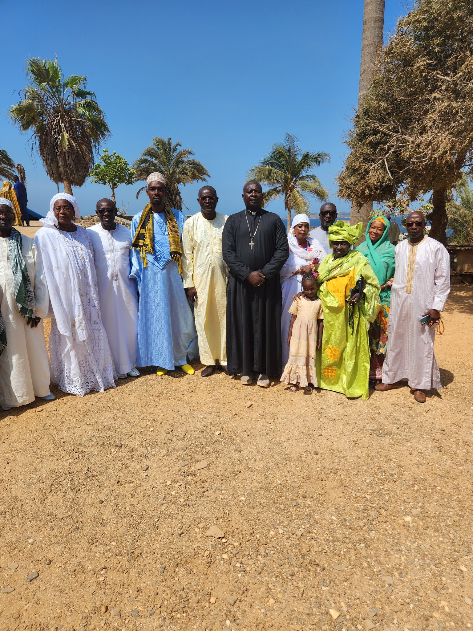 Korité 2023 à Gorée : La communauté musulmane a célébré l’Eid El Fitr avec le maire et le curé