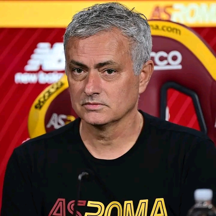 Mourinho à Thiago Pinto : « C’est Jésus Christ qui vient à Rome et se promène dans le Vatican »