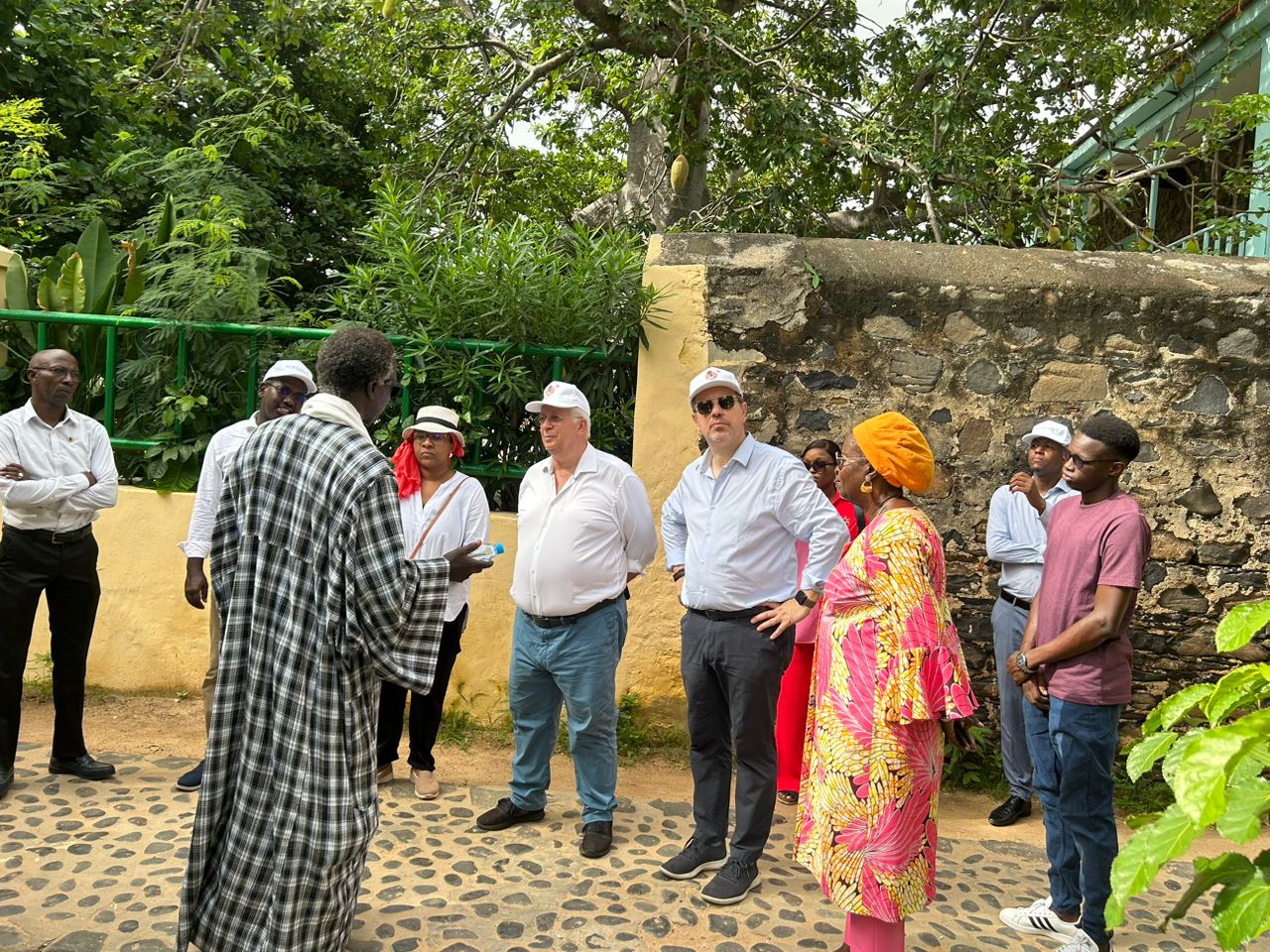 Mairie de Gorée : Visite du PCA du Groupe Orange, Jacques ASCHENBROICH