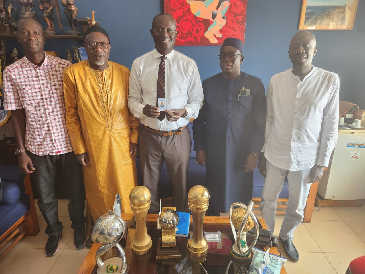 Visite de courtoisie et d’echanges du Bureau du Comité des Supporters de l’US Gorée au Président Senghor