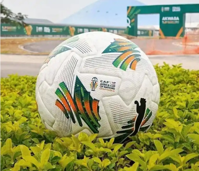 Voici le ballon officiel de la CAN en hommage à une légende ivoirienne, POKOU