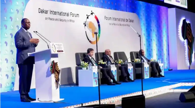 Macky Sall au Forum International : « La liberté sans responsabilité est dangereuse pour la société »