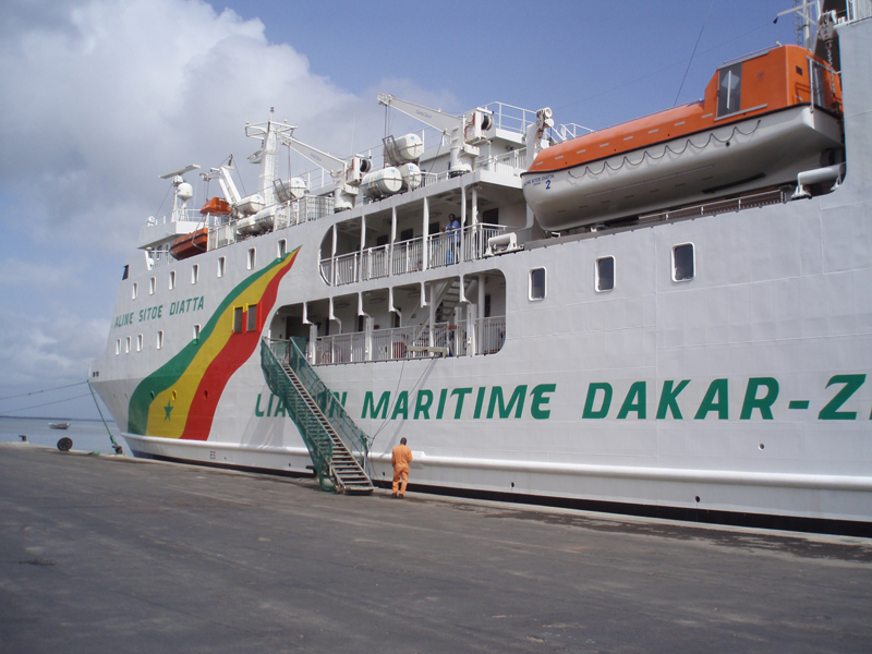 Le navire Aline Sitéo Diatta est arrivé au port de Ziguinchor avec 200 passagers à bord