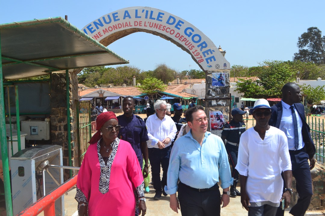 Visite du ministre espagnol des Affaires étrangères José Manuel Alvares sur l’île de Gorée