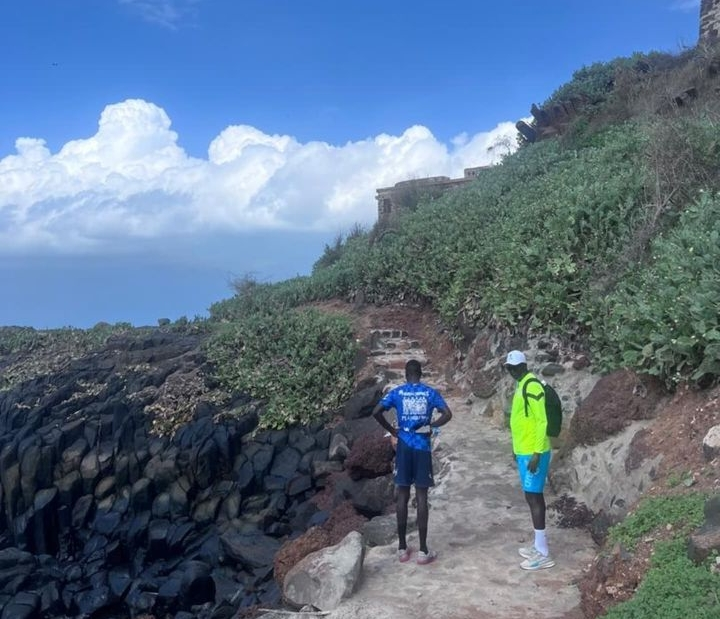 Sentier naturel du Castel : La Randonnée matinale du Maire de Gorée, Me Augustin Senghor