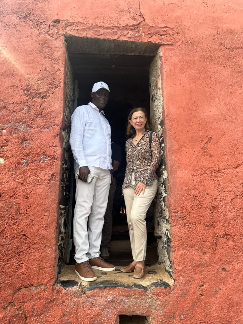 Visite de la Présidente du Conseil d’administration d’AIR France, Anne-Marie Couderc à Gorée