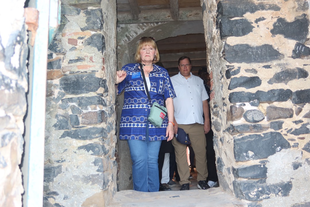 Visite de la Présidente de Rotary International, Mme Stephanie A. URCHICK sur l’île de Gorée